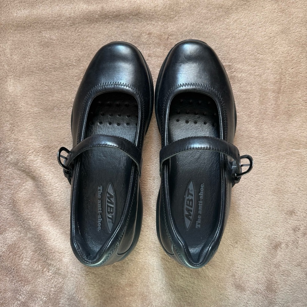 MBT Black Mary Jane Comfort Walking Shoes | Size 7.5 US - Women’s